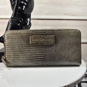Marc by Marc Jacobs Gray Wallet